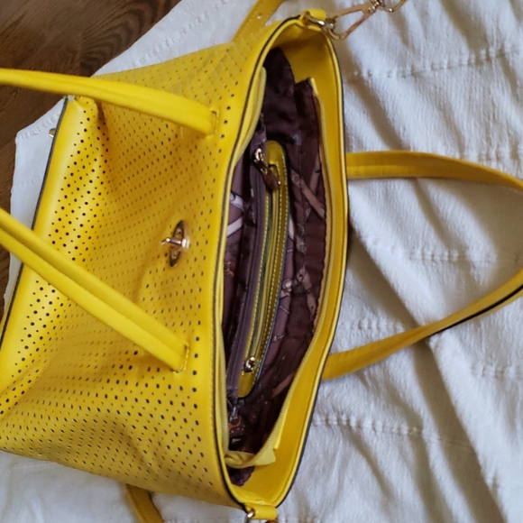Yellow purse, ladies bag with a shoulder strap - Picture 3 of 7